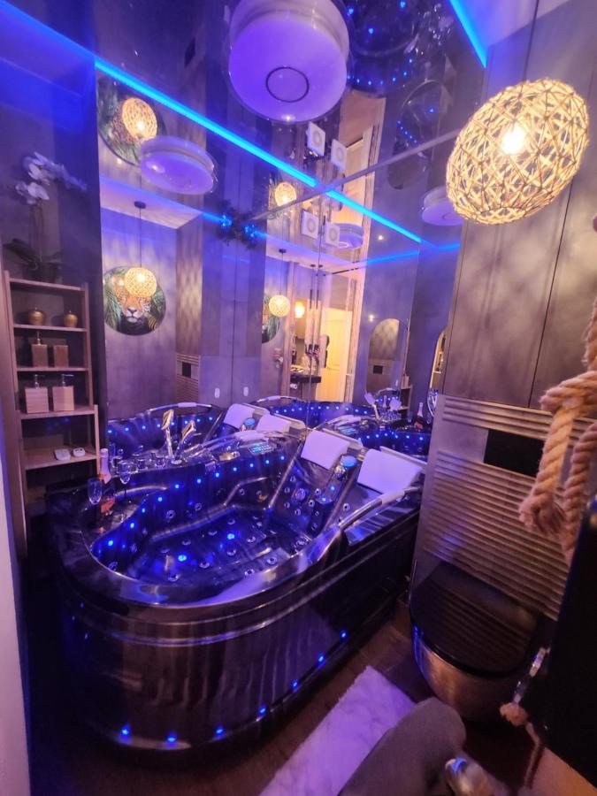 Warszawa Wola Wyjatkowe Studio Z Jacuzzi, Sauna I Fotelem Do Masazu - Exceptional Studio In Warsaw With Jacuzzi, Sauna And Massage Chair Zewnętrze zdjęcie